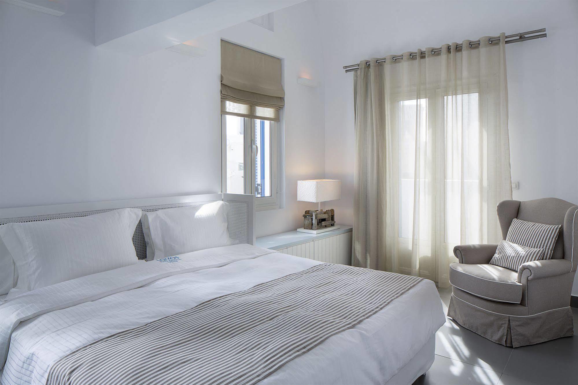 Loizos Stylish Residences Fira  Esterno foto