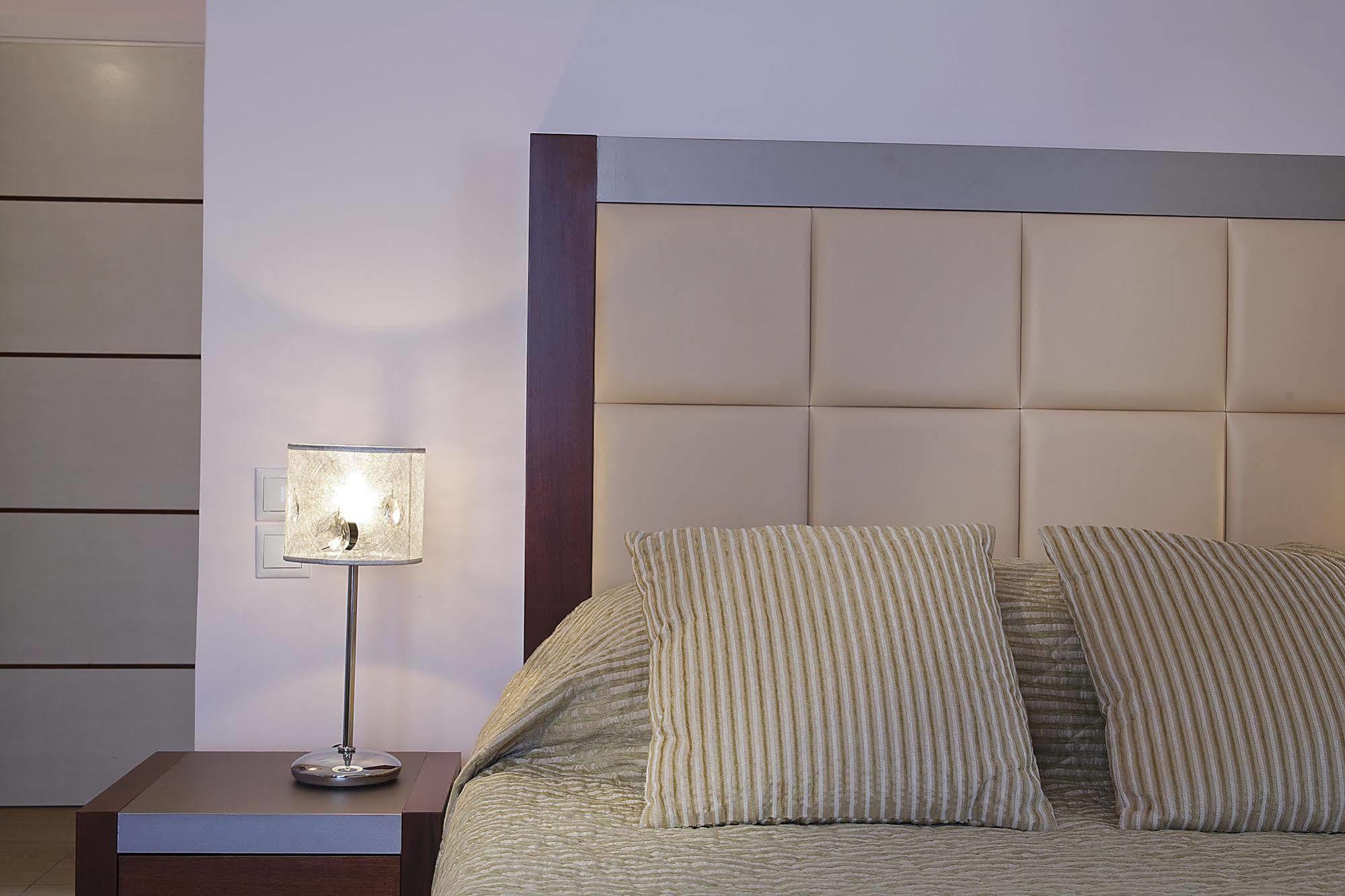 Loizos Stylish Residences Fira  Esterno foto