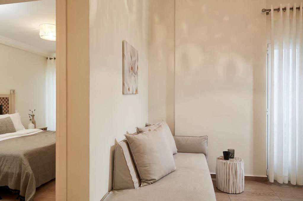 Loizos Stylish Residences Fira  Esterno foto